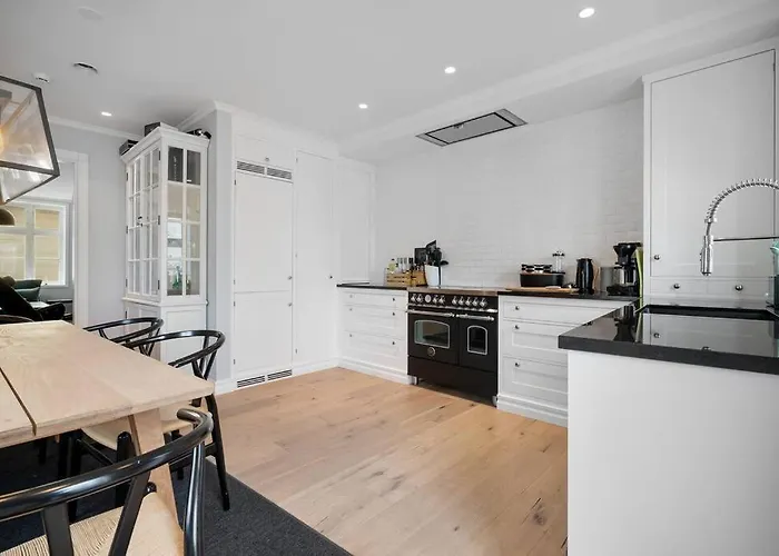 Beautiful Townhouse Super Central In - 4 Bedrooms 8 Guests ヴィラ
