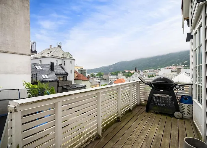 Beautiful Townhouse Super Central In - 4 Bedrooms 8 Guests * ベルゲン