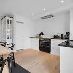 Beautiful Townhouse Super Central In - 4 Bedrooms 8 Guests Willa