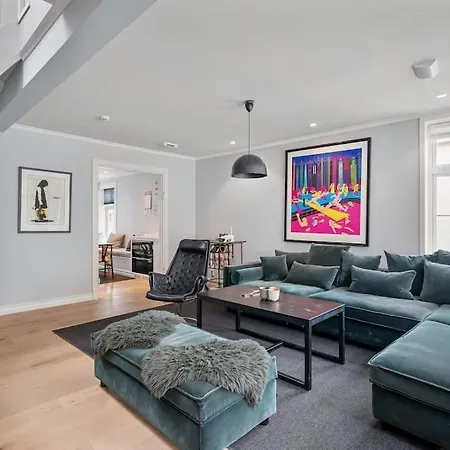 Beautiful Townhouse Super Central In - 4 Bedrooms 8 Guests Villa