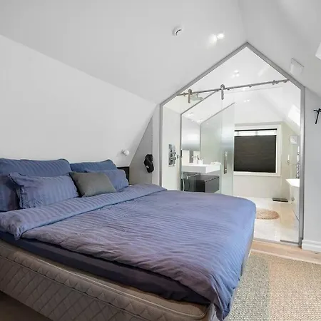 Beautiful Townhouse Super Central In - 4 Bedrooms 8 Guests Bergen