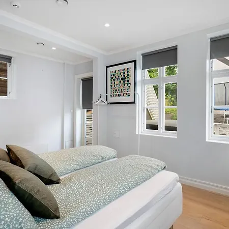 Beautiful Townhouse Super Central In - 4 Bedrooms 8 Guests *